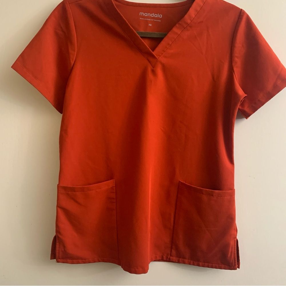 Mandala Women's Red V-Neck scrubs Top XS